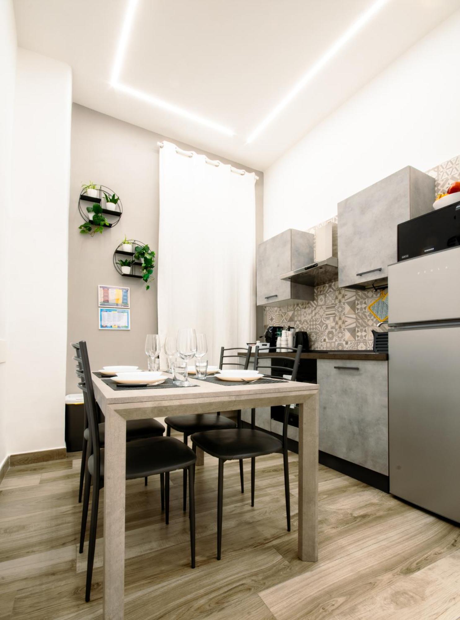 Appartement Casa Cosmedin à Naples Extérieur photo